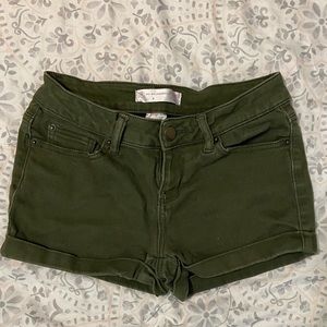 No Boundaries Short Shorts